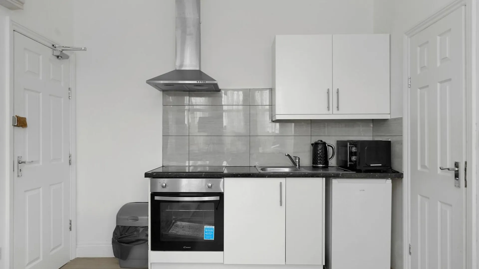 Startlet Stays Apartments - On Elizabeth Line With Free Parking London United Kingdom