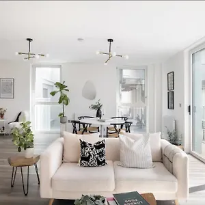 Scandi Style Flat In With Private Terrace London